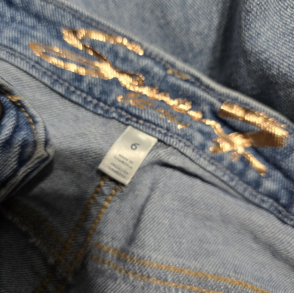 Seven7 Midrise Destructed Straight Leg Jeans, Light Wash, Relaxed Fit, Sz 6 EUC! - Picture 10 of 11